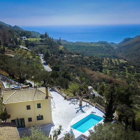 Villa Kanalos - Private Pool & Stunning Views, By Zantewize Kalamákion Extérieur photo